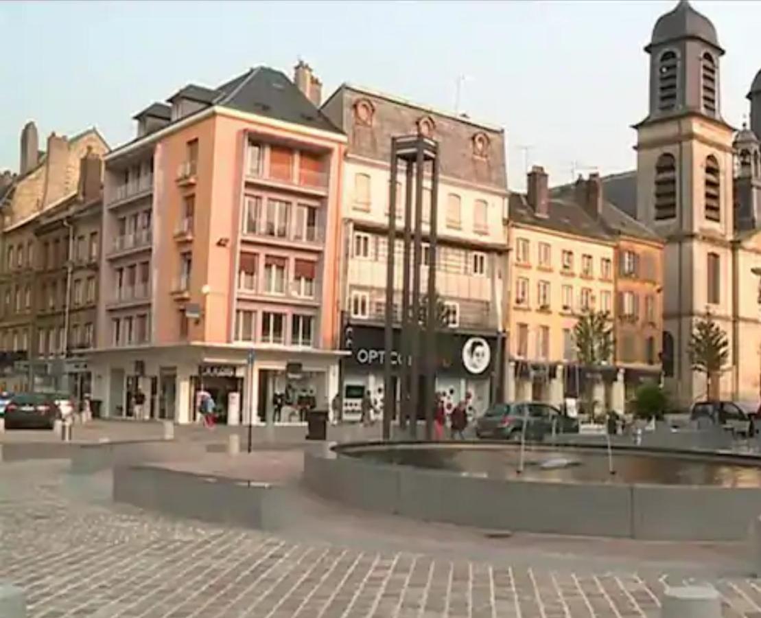 Appartement Spacieux Et Atypique Sedan Bagian luar foto